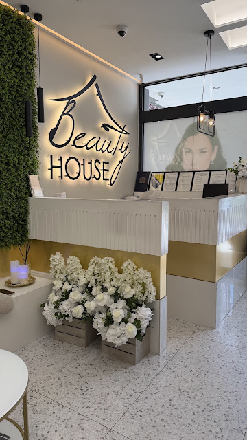 Beauty House by Ljudmila